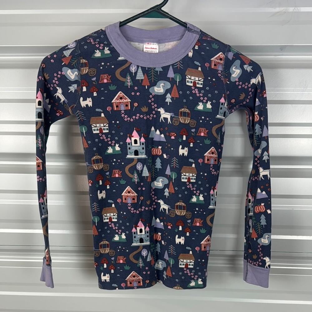 Hanna Andersson Purple Long Sleeve Tee with Enchanting Print
